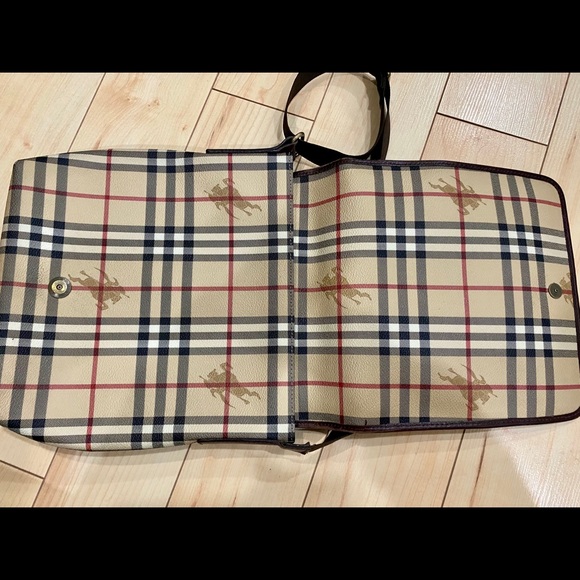 Burberry unisex messenger bag - Picture 7 of 12